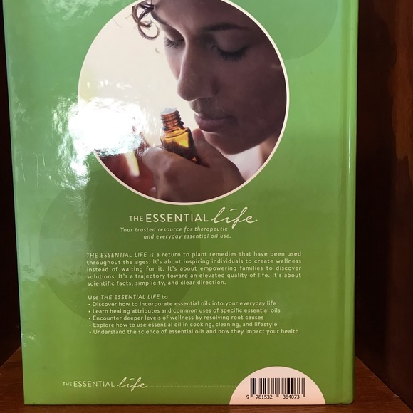 The Essential Life 5th Edition (Doterra) - Picture 2 of 2
